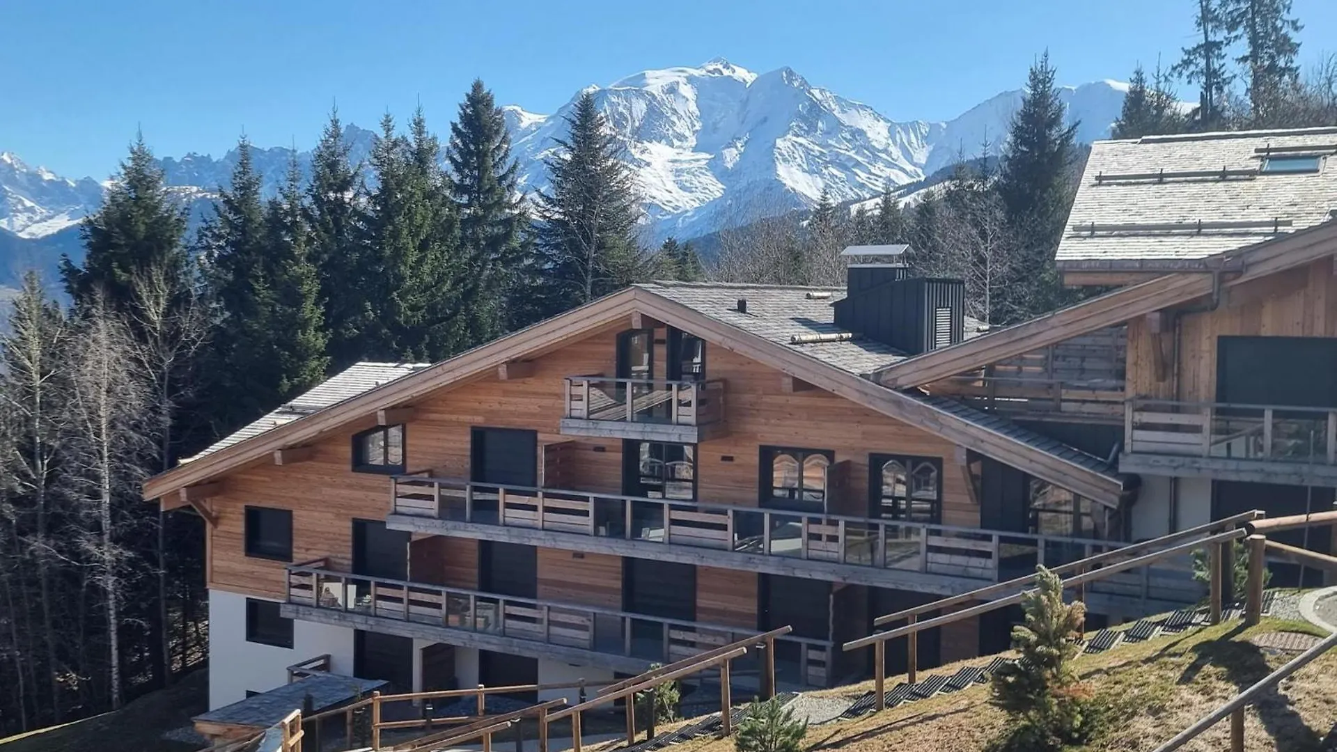 Appartement Neuf 2 Chambres Pres Des Pistes A Combloux Avec Parking - Fr-1-560-158 Francia